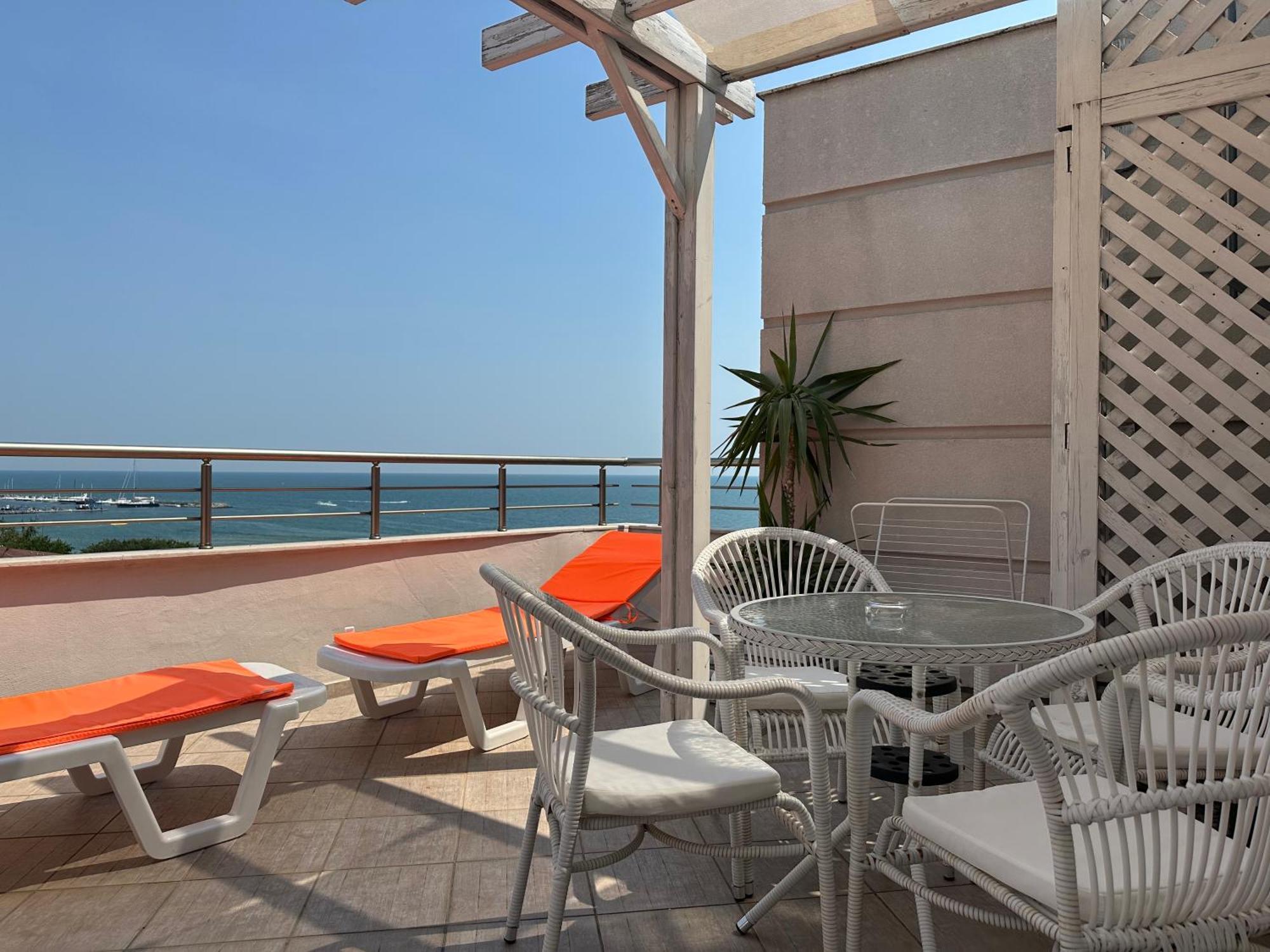 Family Hotel Berlin Beach Sveti Vlas Exterior foto