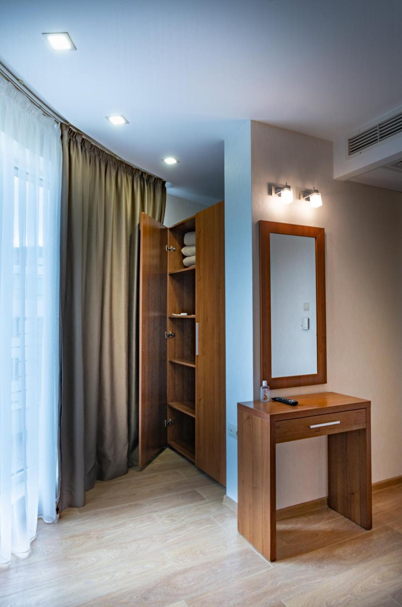 Family Hotel Berlin Beach Sveti Vlas Quarto foto