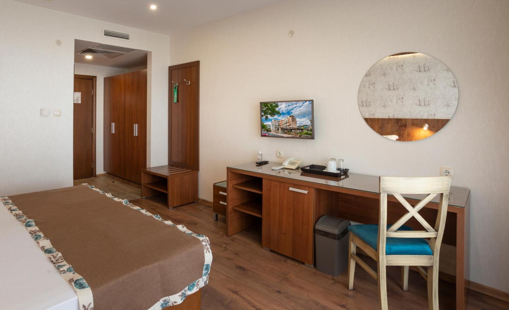 Family Hotel Berlin Beach Sveti Vlas Quarto foto