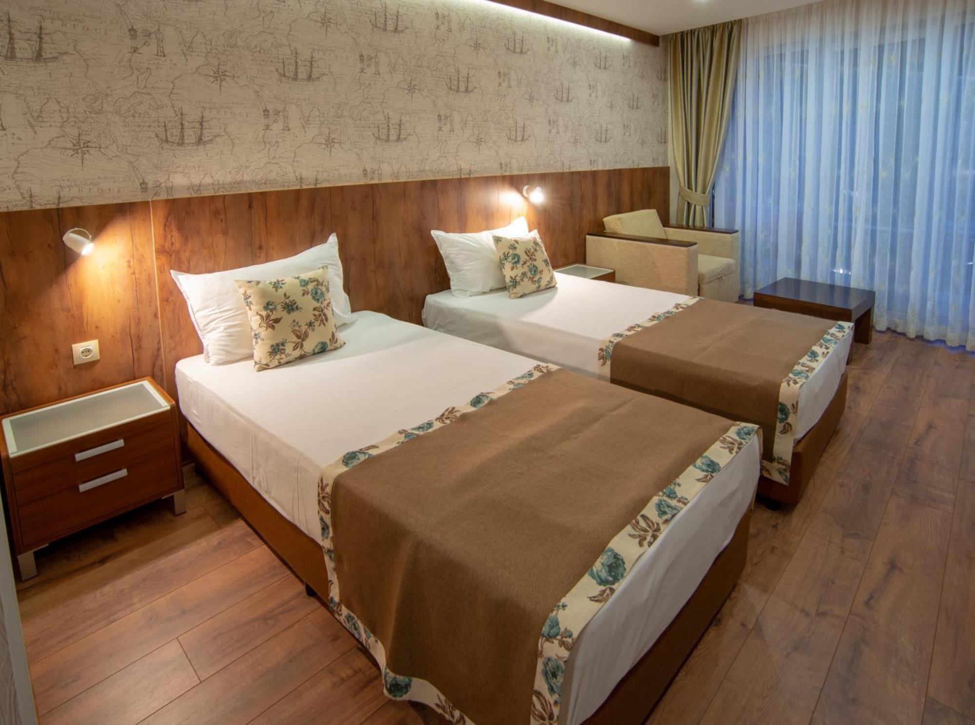 Family Hotel Berlin Beach Sveti Vlas Quarto foto