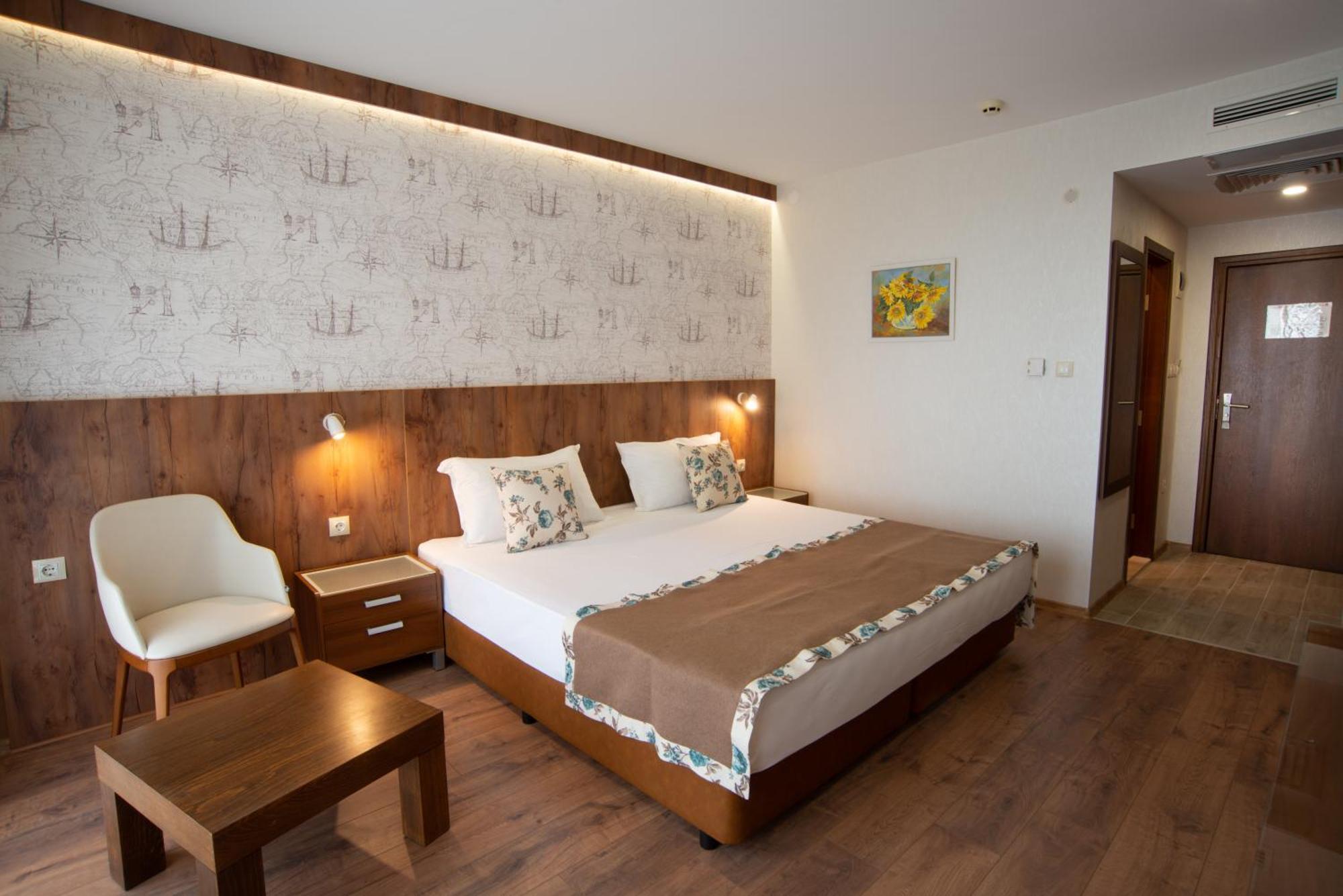 Family Hotel Berlin Beach Sveti Vlas Quarto foto
