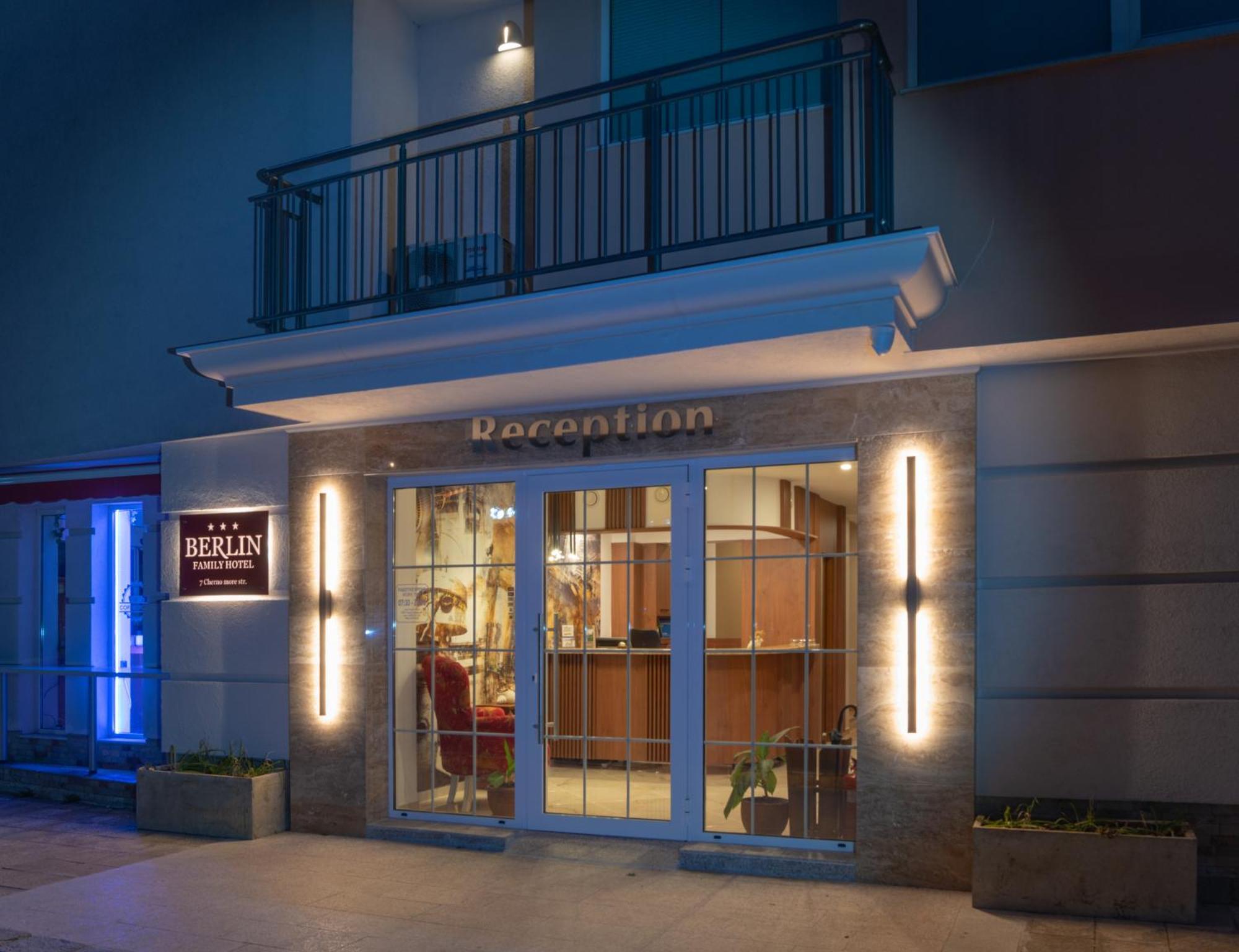 Family Hotel Berlin Beach Sveti Vlas Exterior foto